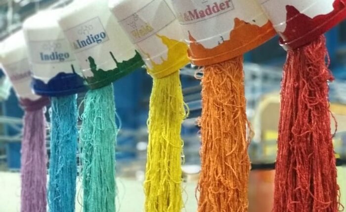 فعال اقتصادی: تولید زیراندازها و دست‌بافته‌های بی‌نظیر ایرانی حاصل رنگرزی مطلوب پشم است