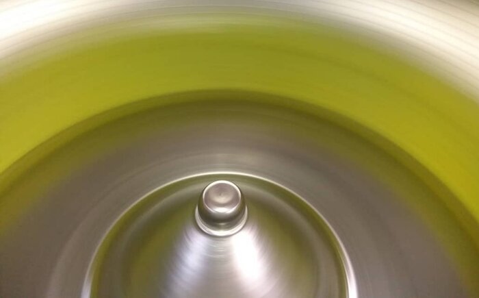 فعال اقتصادی: تولید زیراندازها و دست‌بافته‌های بی‌نظیر ایرانی حاصل رنگرزی مطلوب پشم است