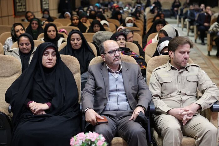 ۲ هزار و ۴۰۰ سری جهیزیه به یاد شهدای خراسان جنوبی بین نیازمندان توزیع میشود