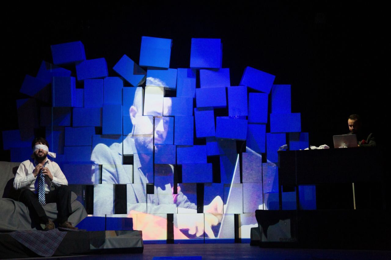 بازیگر حلبچهای: جشنواره تئاتر کُردی سقز بستری برای تقویت ارتباط بین هنرمندان کُرد است