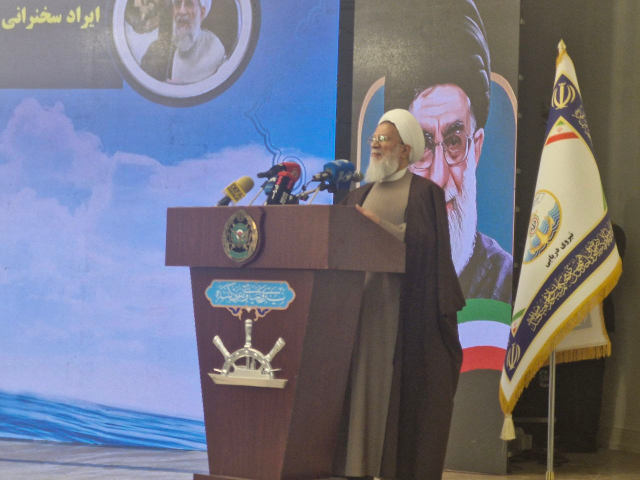 دریادار ایرانی: برنامههای خاص برای نمایش اقتدارمان در دریا داریم