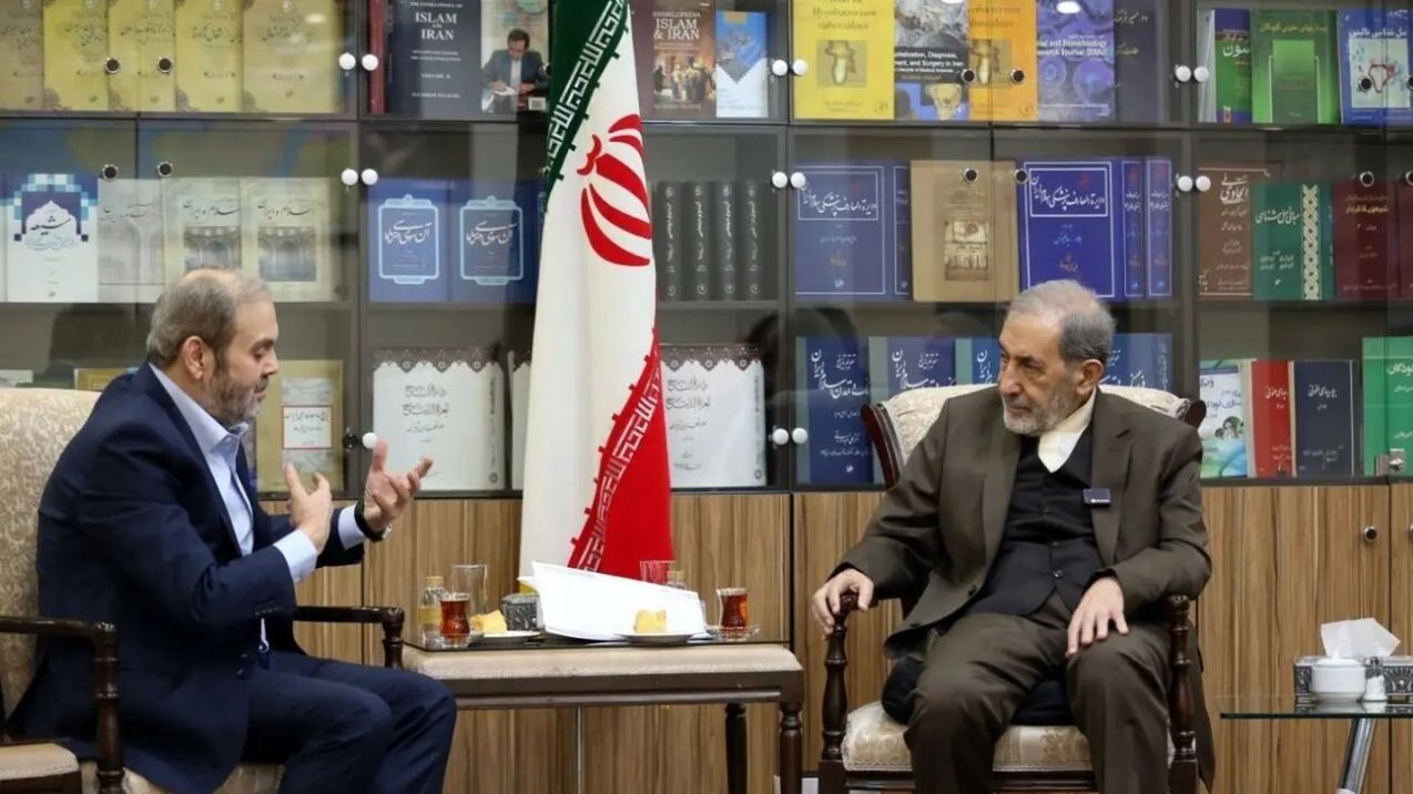 ولایتی: ایران با قاطعیت از حزب‌الله لبنان حمایت می‌کند