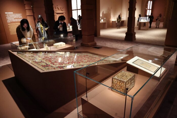 افتتاح معرض "معجزة اللوحات" للروائع الفنية من إيران والهند وتركيا في شنغهاي