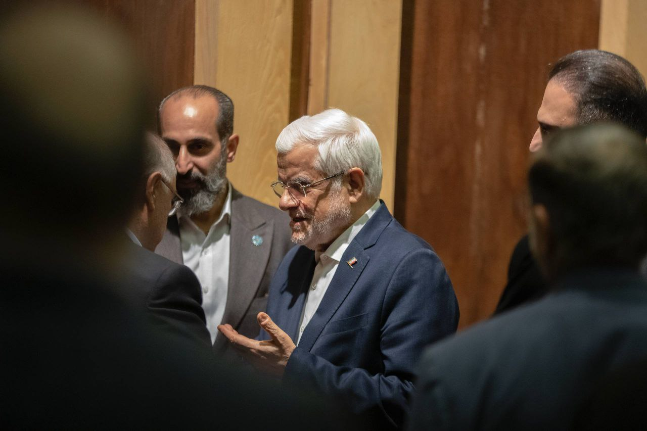 عارف: به سند ملی نوآوری نیاز داریم/ ضرورت تبدیل شدن دانشگاهها به نهاد علمی ـ عمومی