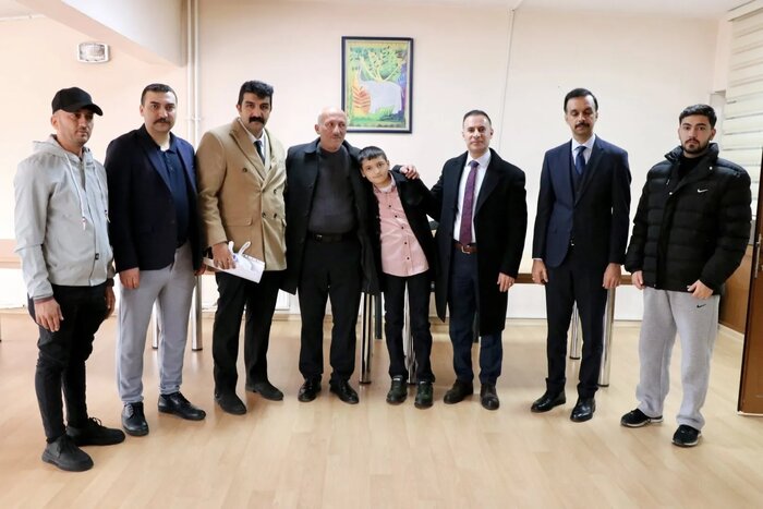 بازگشت کودک ربوده شده عراقی توسط داعش به آغوش خانوده پس از ۱۱ سال