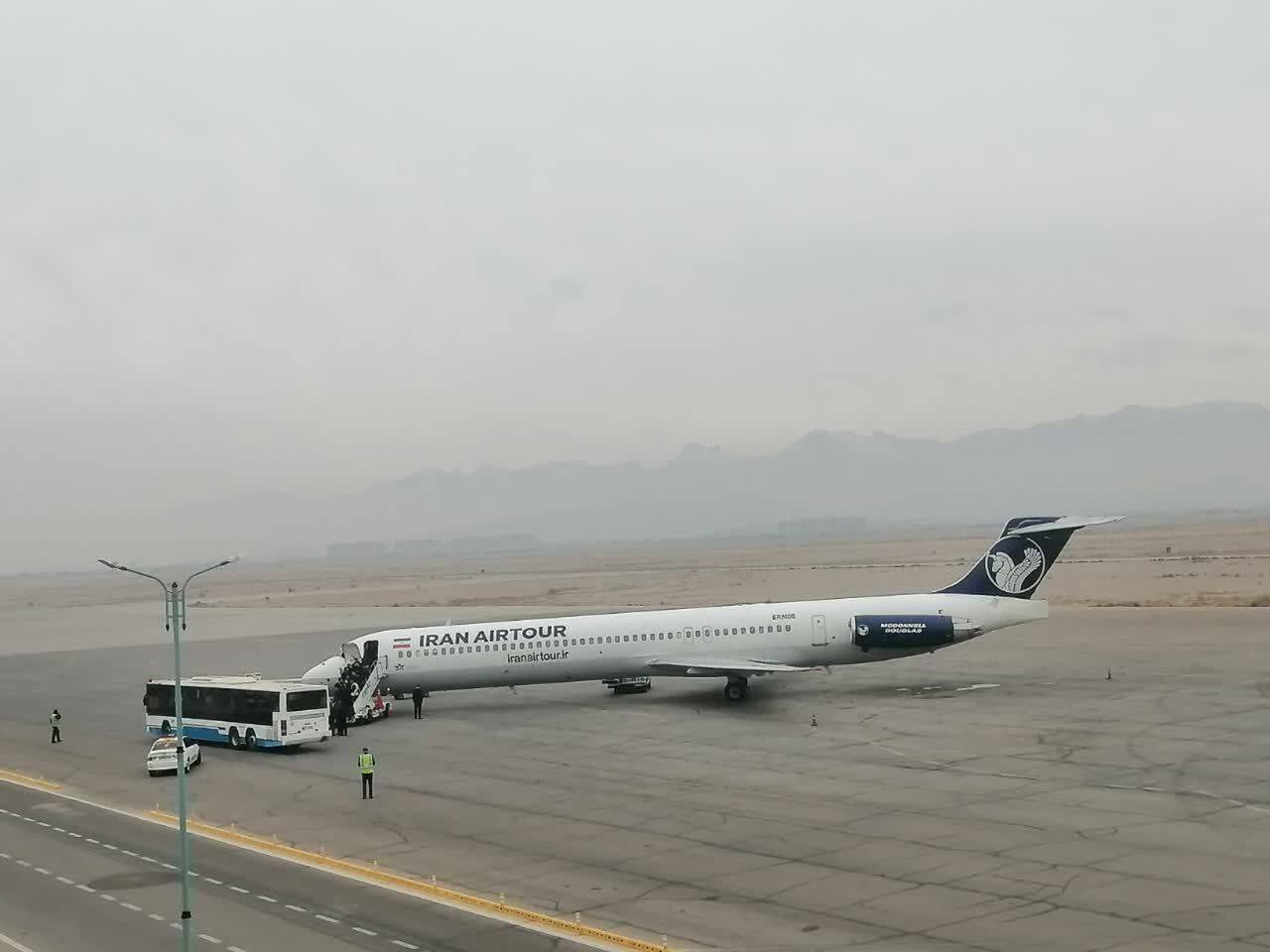 فرود اضطراری هواپیمای تهران به بندرعباس در یزد