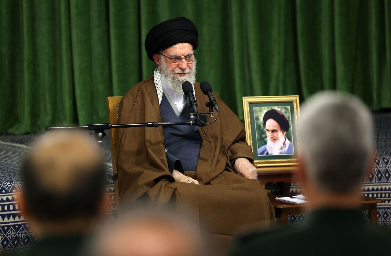 جوانان ما جوانان خوبی هستند/ لزوم تبیین هنرمندانه ارزش‌های دفاع مقدس برای آنان