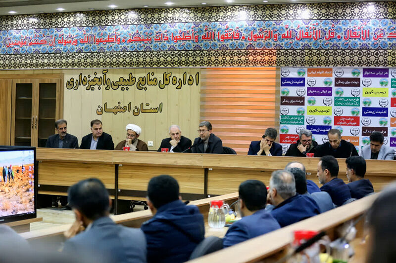 هشدار استاندار اصفهان درباره درختکاریهای نمایشی؛ پایداری از کاشت مهمتر است