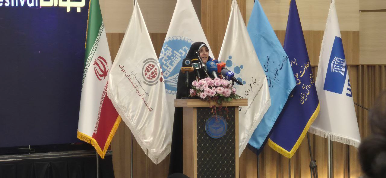 ۶۰ درصد ورودی دانشگاهها و ۲۴ درصد اختراعات کشور سهم زنان است