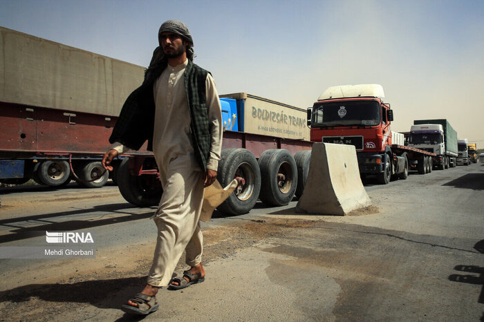 چالش گمرکی و زیان میلیاردی به صادرات در مرز آستارا