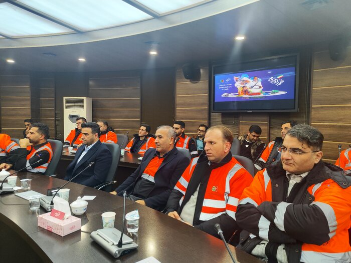 آذربایجانغربی در مسیر توسعه؛ استاندار بر نوسازی حملونقل و ارتقای زیرساختها تاکید کرد