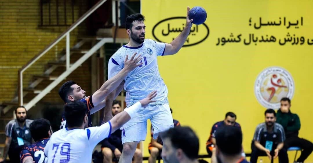 نگاهی به تیم هندبال استقلال کازرون در پایان هفته هشتم لیگ برتر