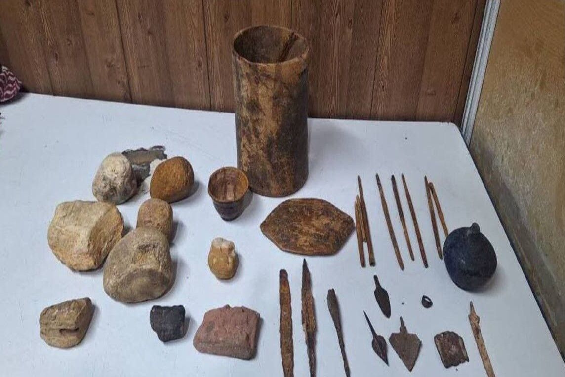 کشف اشیا عتیقه میلیاردی در مترو تهران