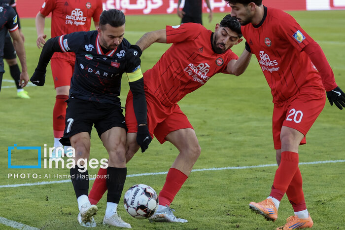 ماراتون فوتبال در تبریز/ بیرانوند تراکتور را به مرحله یک هشتم نهایی جام حذفی رساند