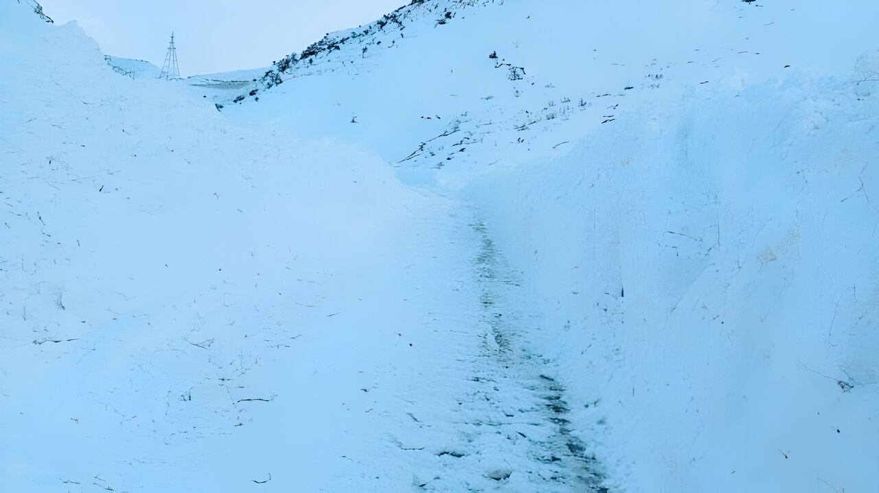 گردنه کلوسه در فریدونشهر مسدود است