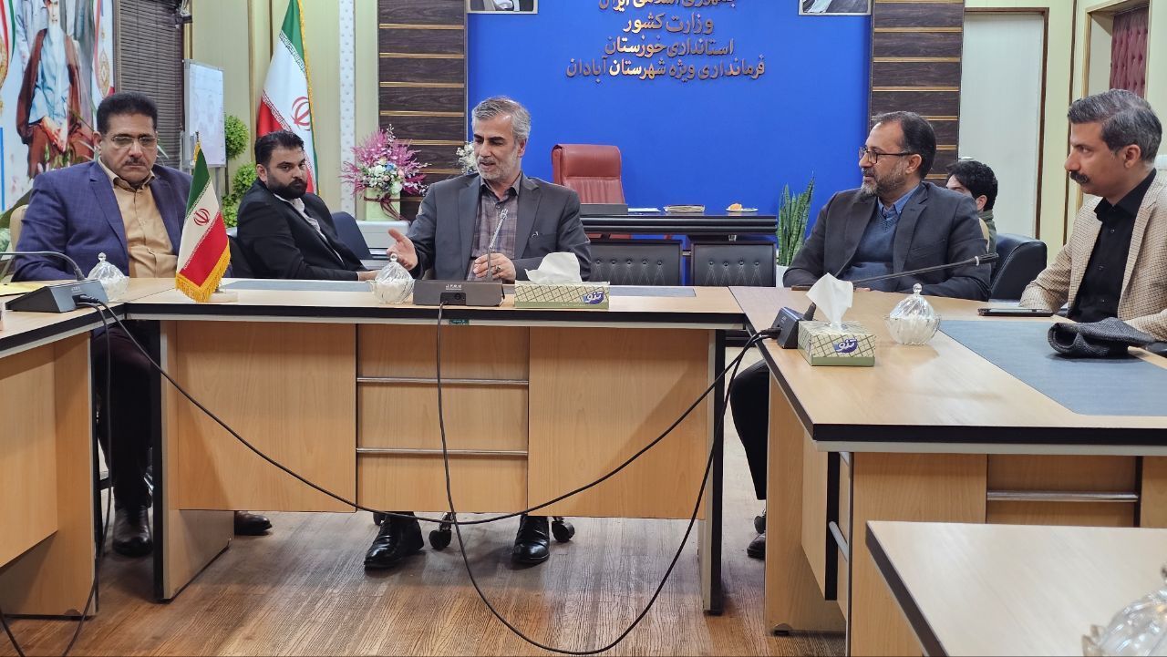 فرماندار آبادان: هنر نمایش نقش روشنگری را در جامعه به عهده دارد