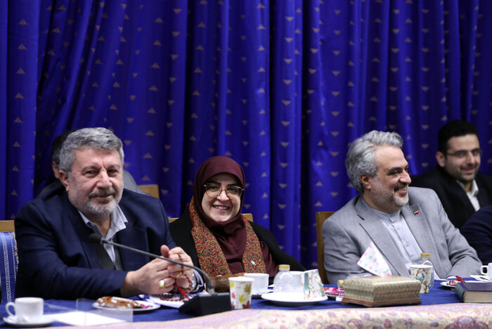 مواضع پزشکیان درقبال فشارهای آمریکا محکم بود/ پیشنهادی برای همکاری احزاب و دولت