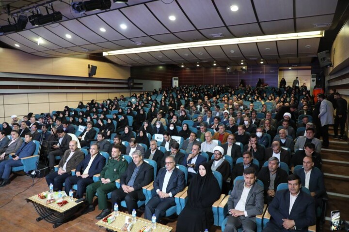 استاندار ایلام: نظم و وقتشناسیِ نماز حلقه مفقوده مدیریت کارآمد است