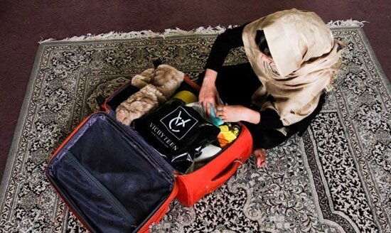 سودآوری روی رنج دختران جوان