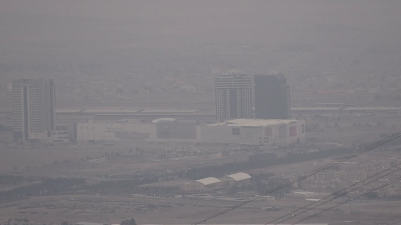 کیفیت هوای اصفهان در اولین روز زمستان ناسالم برای عموم است