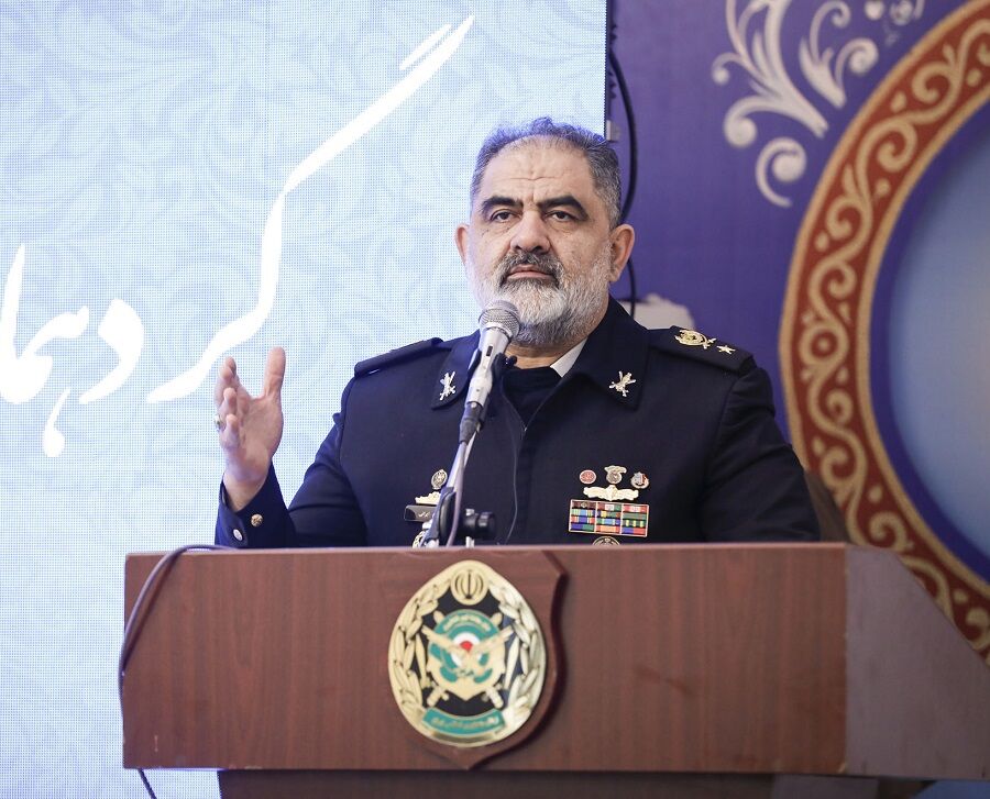 دریادار ایرانی: ناوگروه‌های ۱۰۳ و ۱۰۴ نیروی دریایی ارتش در مسیر آفریقای جنوبی هستند