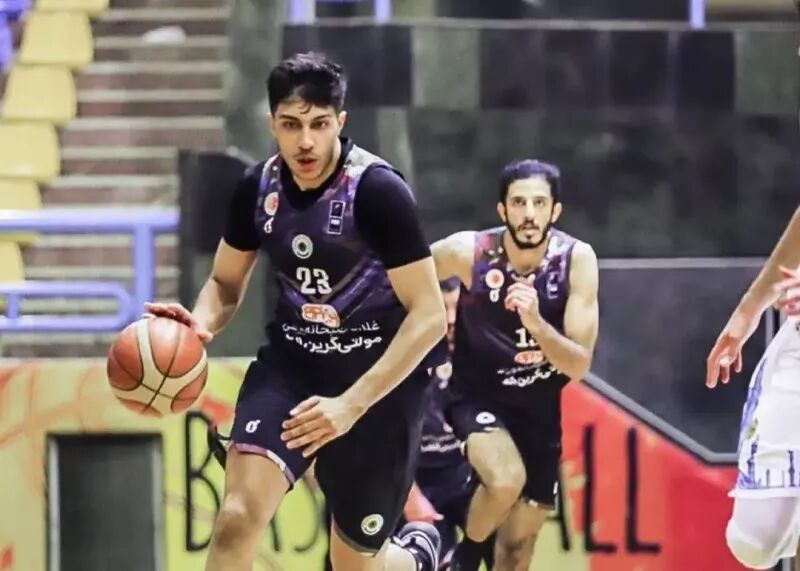 رعد پدافند اصفهان با غلبه بر پاس کردستان چهارمین برد فصل را جشن گرفت