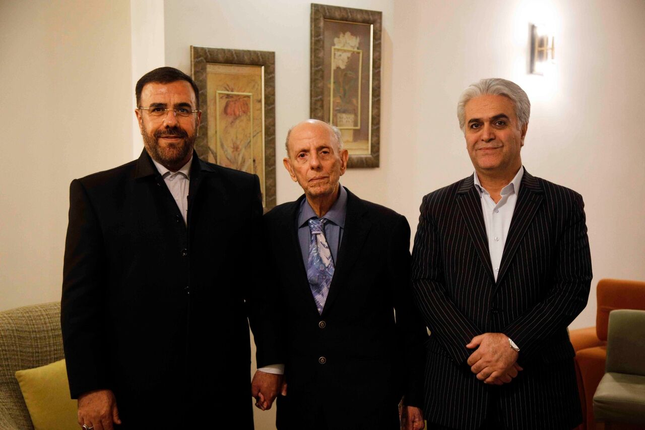 دیدار استاندار فارس با نخستین مدیرکل استاندارد استان فارس