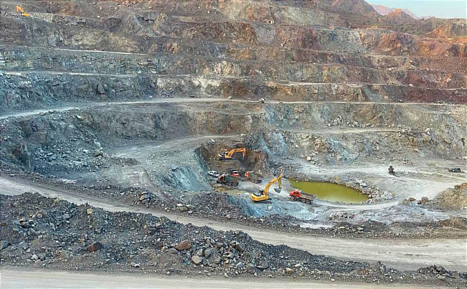 معادن فارس؛ رکورد در تولید، محاصره در چالشها