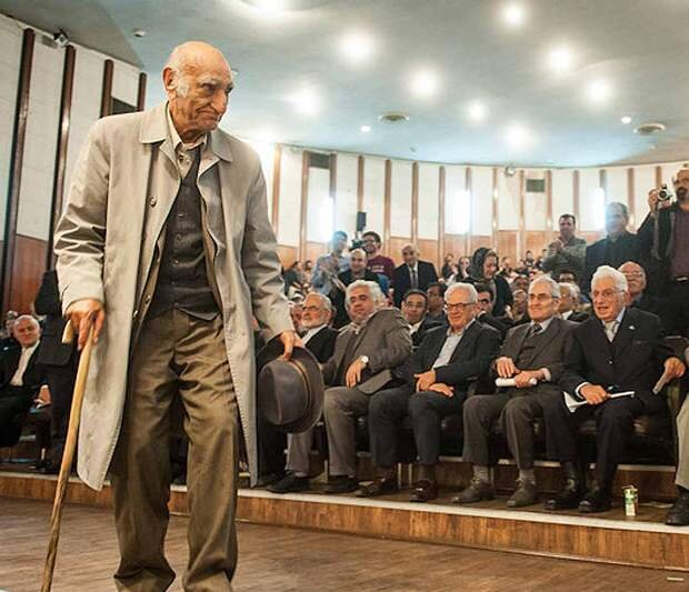 استاندار کرمان: استاد باستانی پاریزی تاریخ را به متن زندگی مردم آورد