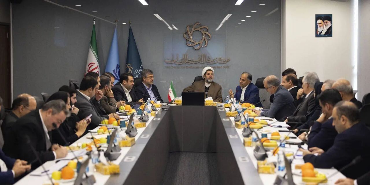 اعلام آمادگی ۵ بانک بزرگ برای مشارکت در راه اندازی بازار اسکناس ارز اعلام آمادگی ۵ بانک بزرگ برای مشارکت در راه اندازی بازار اسکناس ارز