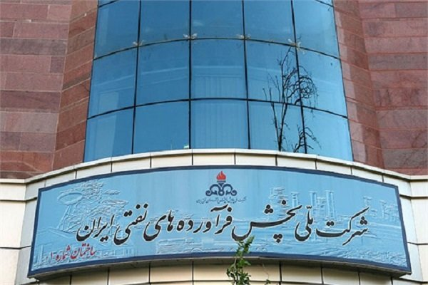 عرضه بنزین سوپر وارداتی از چهارم دی، با استقرار خودروهای سوخترسان در تهران