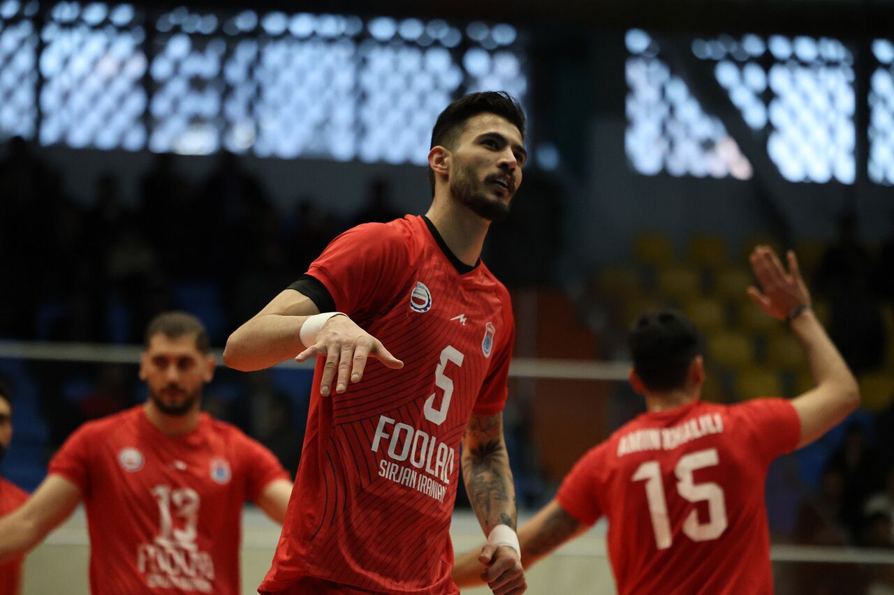 شاگردان عطایی پیروز الکلاسیکو والیبال ایران شدند