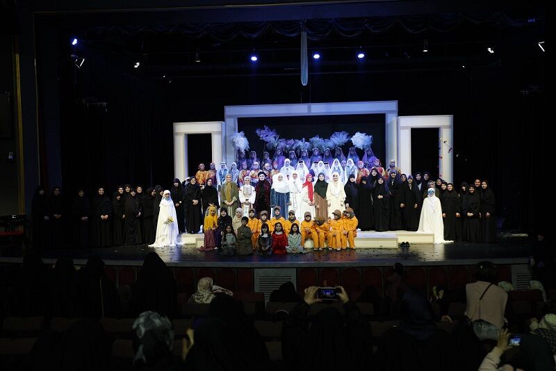 «برای هانا» با روایت زنانه روی صحنه رفت/«هملت» در تماشاخانه طهران