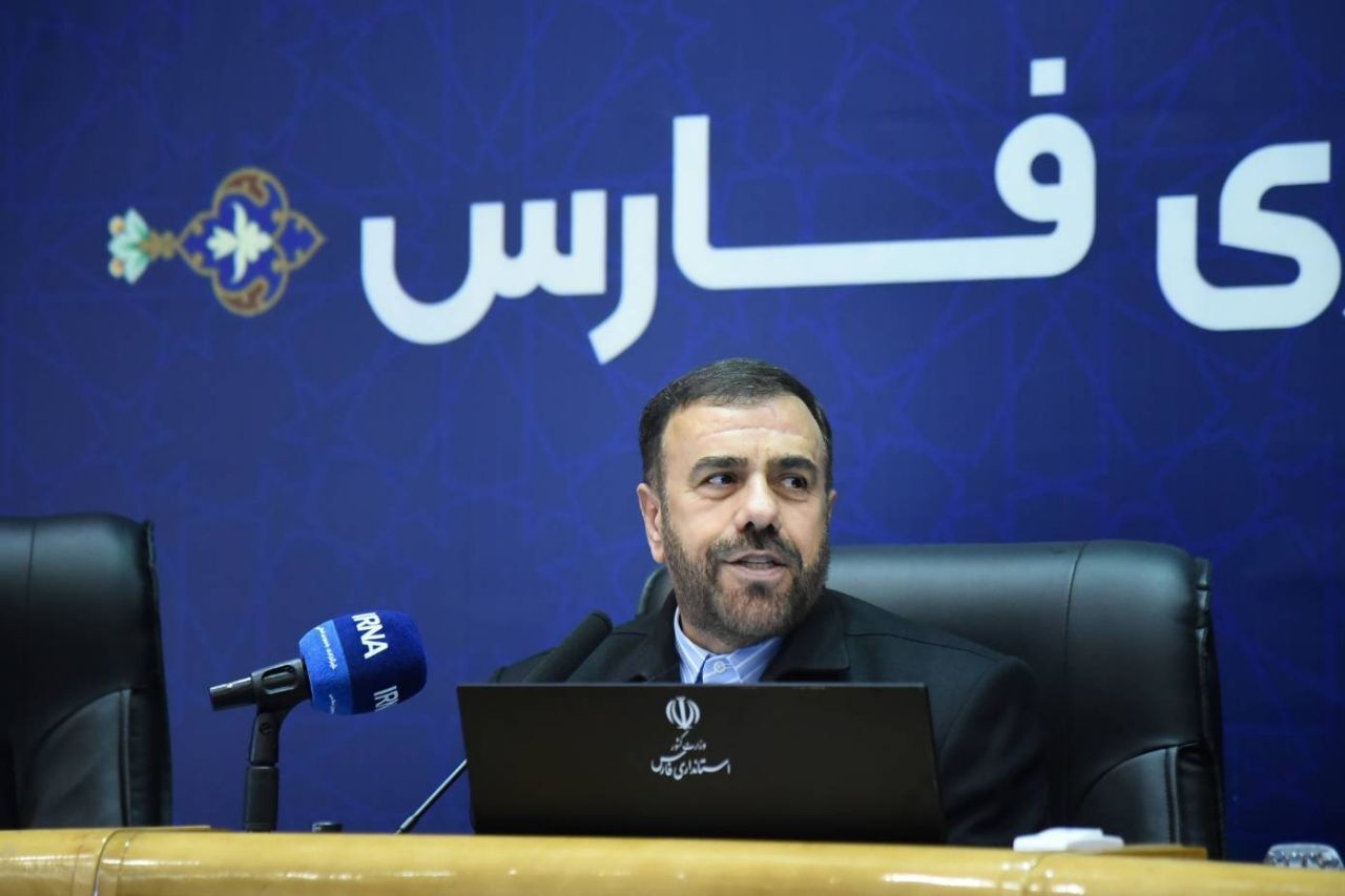 حکمرانی فضای مجازی ضرورت انکارناپذیر است؛ لزوم بهره‌گیری مدیران فارس از دستیار هوش مصنوعی