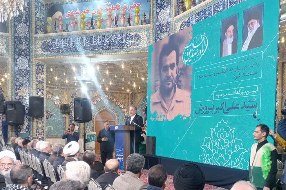 عراقچی: دشمنان پس از شکست در میدان جنگ، به جنگ اقتصادی روی آوردهاند