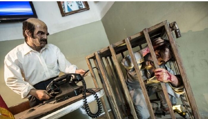 کدام مجتهد گفت «دشمن خمینی(ره) کافر است»؟