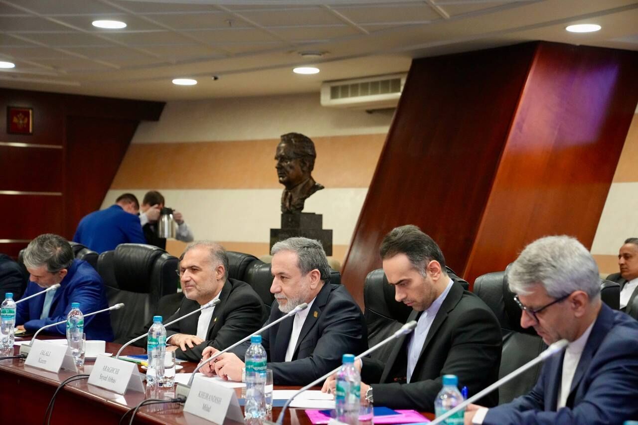 عراقجي: لايران وروسيا مواقف موحدة من السياسات السلطوية الامريكية عراقجي: لايران وروسيا مواقف موحدة من السياسات السلطوية الامريكية