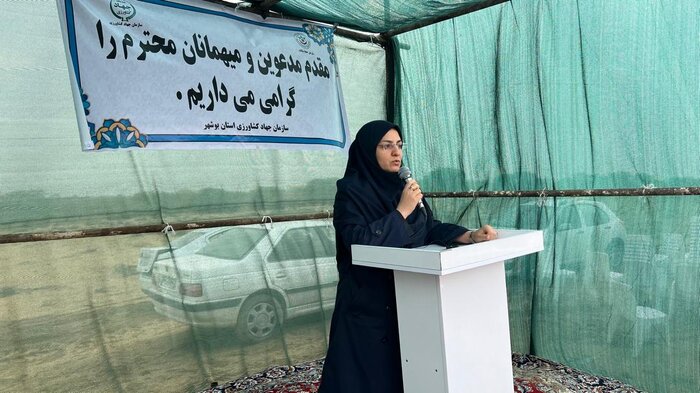 اجرای تمرین مبارزه با ملخ صحرایی در بوشهر با حضور رئیس سازمان حفظ نباتات کشور