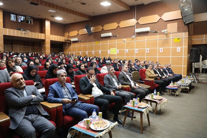 استاندار: کمیته راهبری نجات هنر صنعت فرش ایلام تشکیل میشود