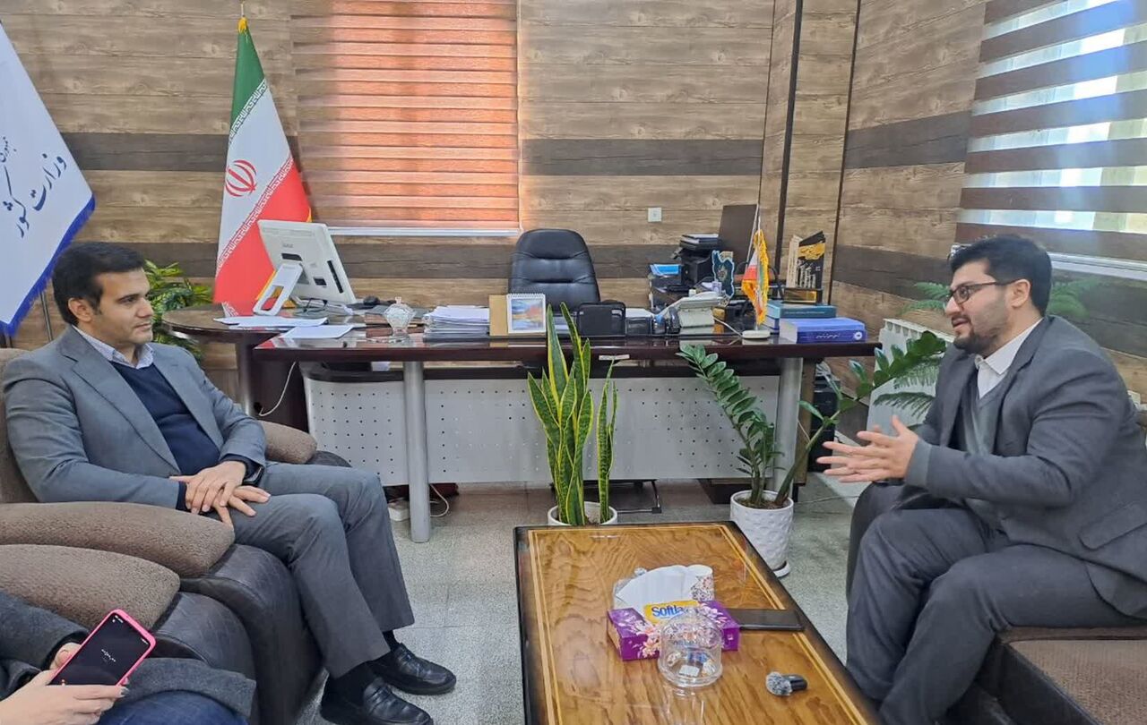 فرماندار: ایجاد هزار هکتار گلخانه در رزن مشروط به همکاری دستگاهها دست یافتنی است