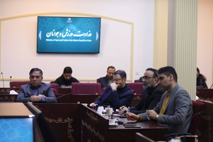 به بهانه تلاش برای کاهش فحاشی در فوتبال؛ فرهنگسازی به اندازه برخورد انضباطی جدی گرفته شود