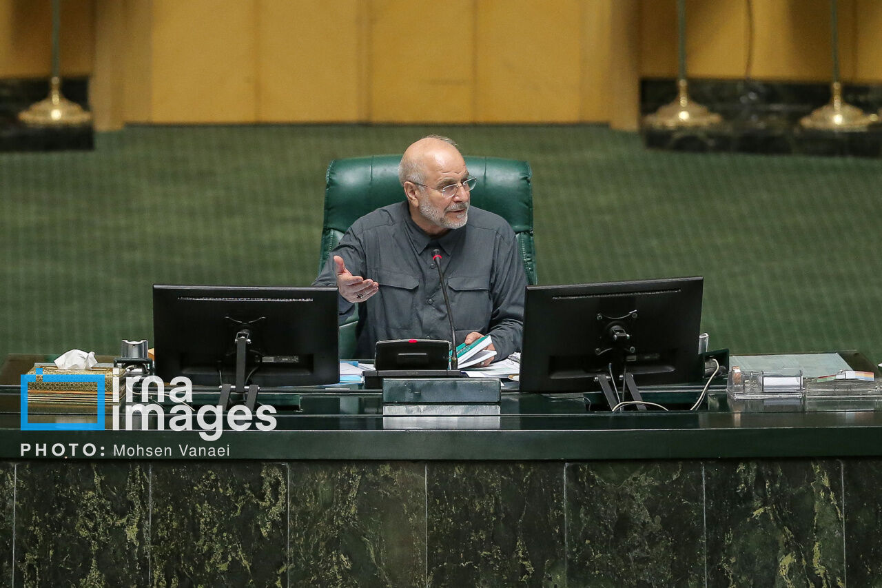 قاليباف: ديدن فرصت ها از دل تهديدها مهمترين ويژگي حاج قاسم بود/ ايران اولويت اصلي همه ما قاليباف: ديدن فرصت ها از دل تهديدها مهمترين ويژگي حاج قاسم بود/ ايران اولويت اصلي همه ما