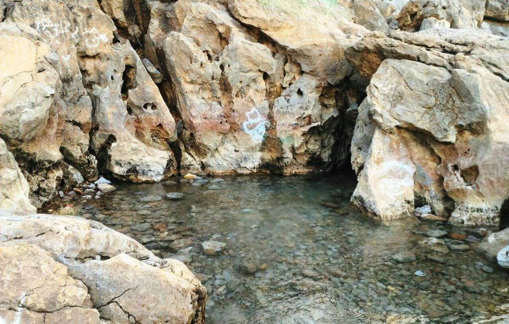 چشمه غربالبیز مهریز با بارندگیهای اخیر جانی دوباره گرفت