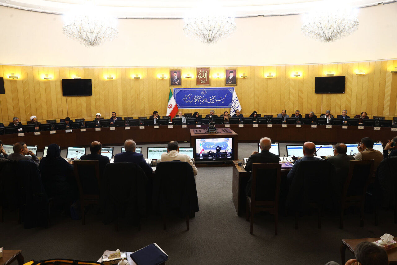 کمیسیون تلفیق با افزایش ۲ درصد مالیات بر ارزش افزوده در بودجه مخالفت کرد