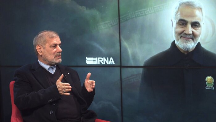 شهید سلیمانی تفکر ایستادگی در برابر آمریکا و اسرائیل را در کشور نهادینه کرد