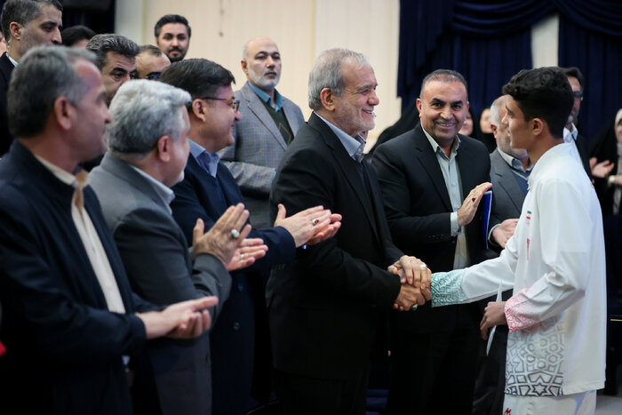 آنچه در جلسه نهضت توسعه عدالت آموزشی چهارمحال و بختیاری در حضور رییس‌جمهور مطرح شد