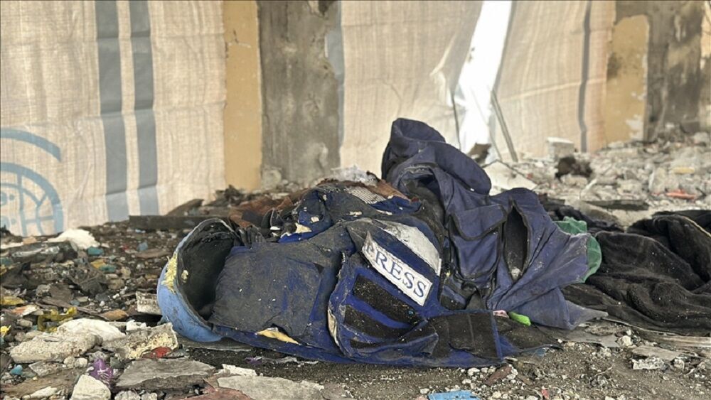 ارتقاء 275 صحفيا منذ بدء حملة الإبادة الجماعية التي يتعرّض لها الشعب الفلسطيني ارتقاء 275 صحفيا منذ بدء حملة الإبادة الجماعية التي يتعرّض لها الشعب الفلسطيني