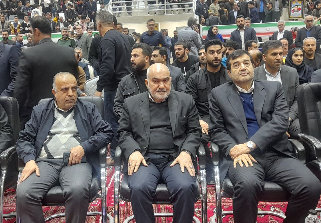 سالن کشتی پهلوان لقمان رضایی ایذه با حضور وزیر ورزش افتتاح شد