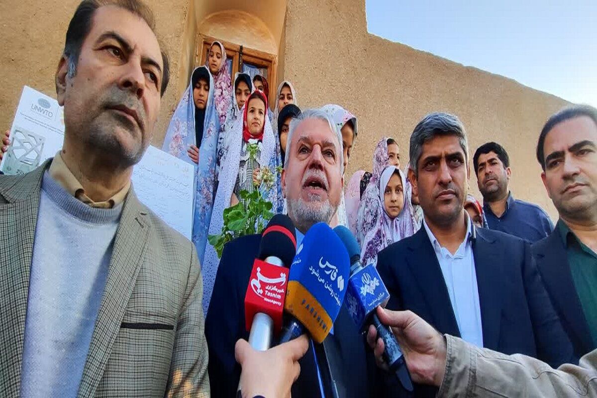 وزیر میراث فرهنگی: روستای اصفهک خراسان جنوبی، الگویی ملی برای احیاء روستاهای کشور است