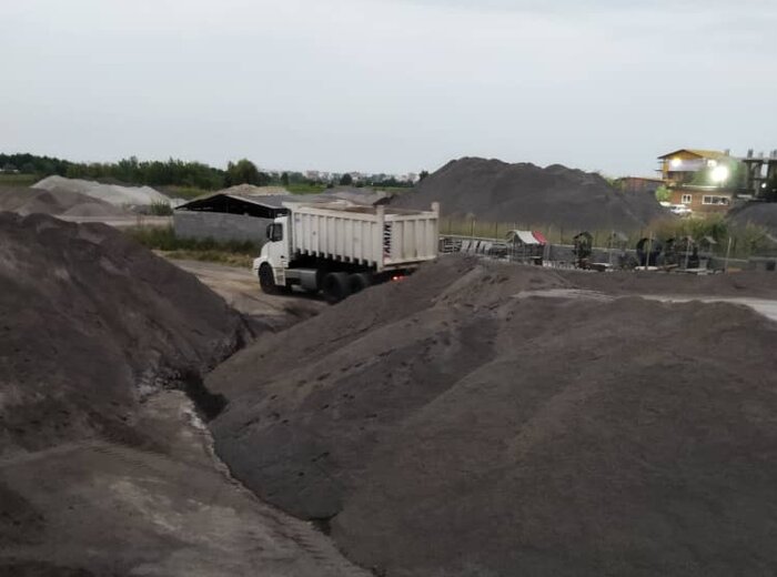 دپوی ضایعات و ماسه، جایگزین ساخت‌وسازهای غیرمجاز در زمین‌های کشاورزی نوشهر